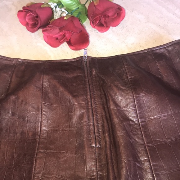 Elements by vakko Leather pressed croc, skirt - Picture 4 of 14